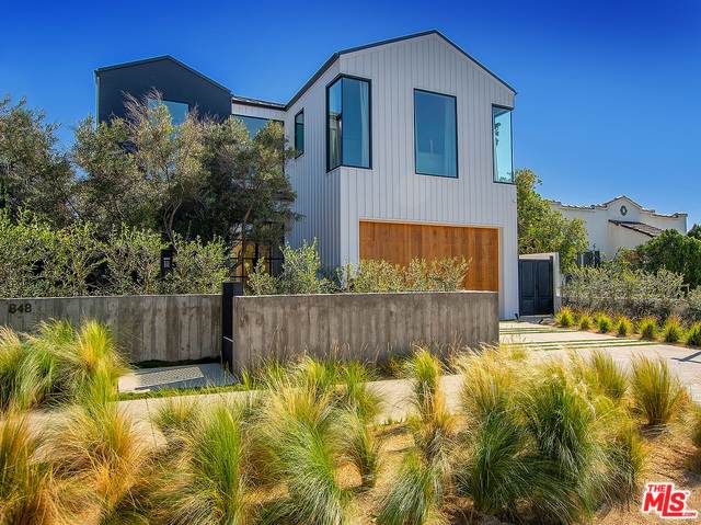 848 Gardner St - Photo 1