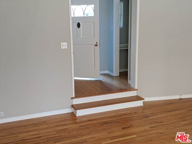 10282 Kincardine Ave - Photo 1