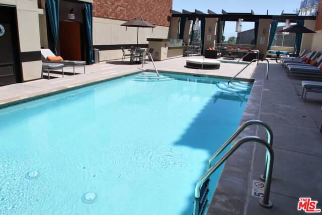 10833 Wilshire Blvd - Photo 1
