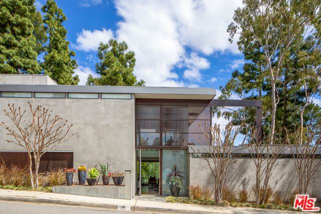 1140 Roberto Ln - Photo 1