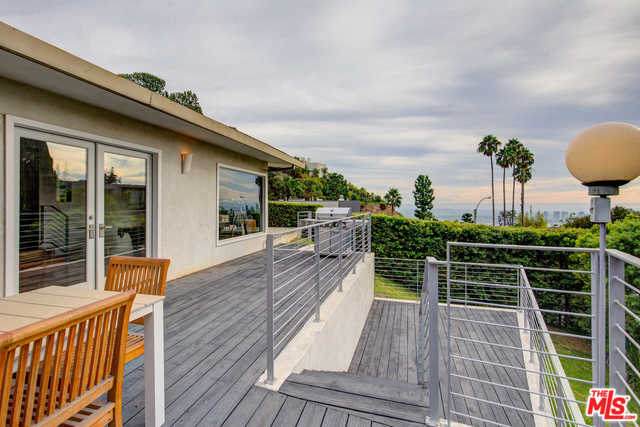 1868 Doheny Dr - Photo 1