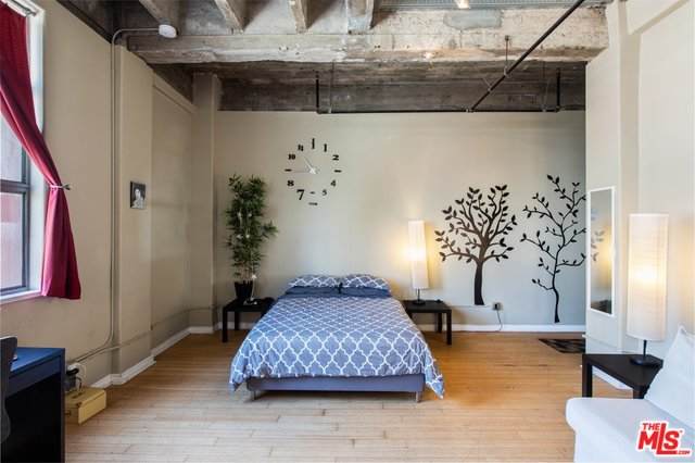 312 5TH St - Photo 1
