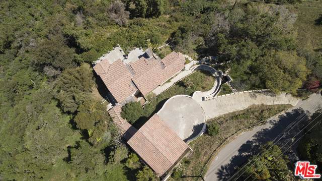 1666 Summitridge Dr - Photo 1