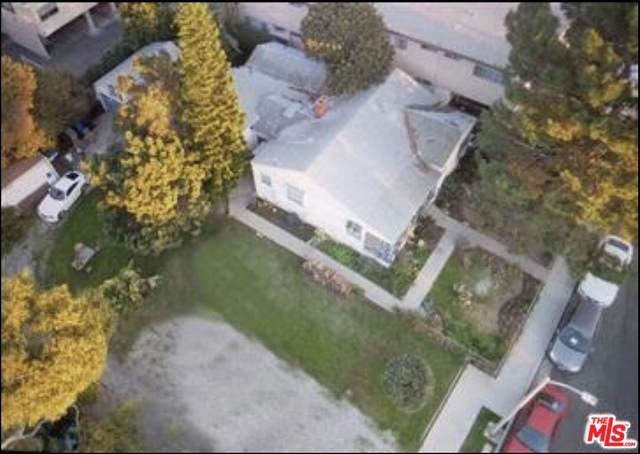 3704 Kelton Ave - Photo 1