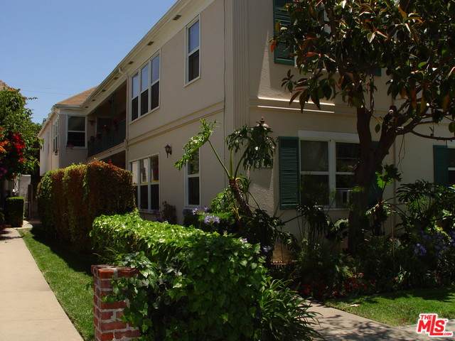 312 Reeves Dr - Photo 1