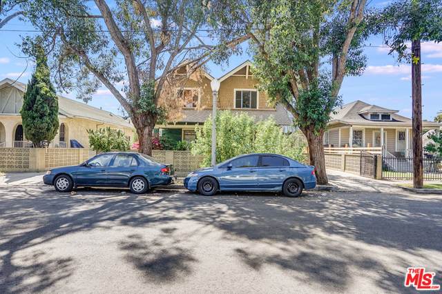 2303 Catalina St - Photo 1