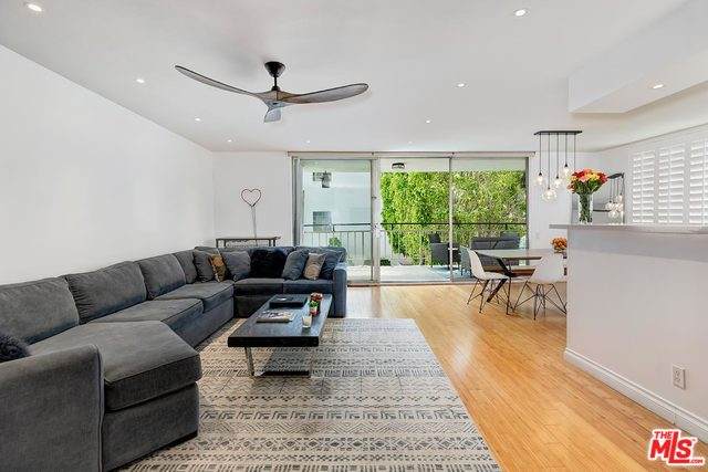 7270 Hillside Ave - Photo 1