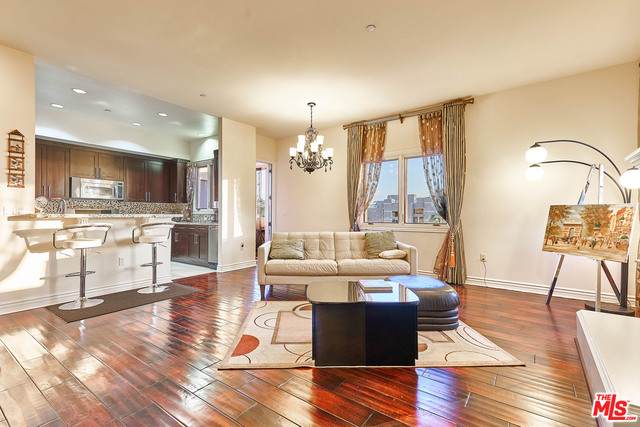 5057 Maplewood Ave - Photo 1