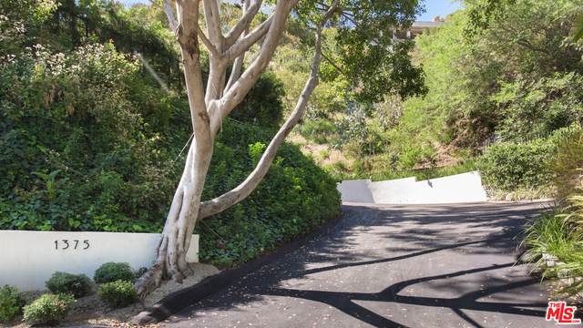 1375 Wetherly Dr - Photo 1