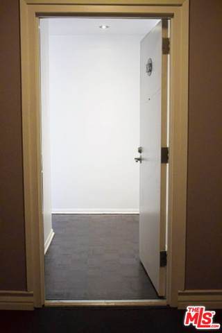1250 Kings Rd - Photo 1