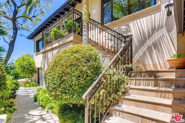 9401 Cherokee Lane Ln - Photo 1