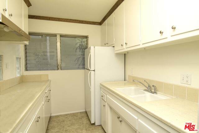9018 Keith Ave - Photo 1