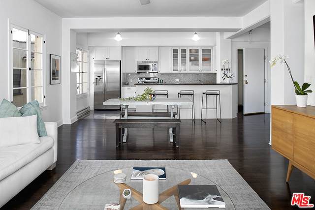 109 Sycamore Ave - Photo 1