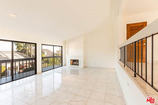 3713 Lowry Rd - Photo 1