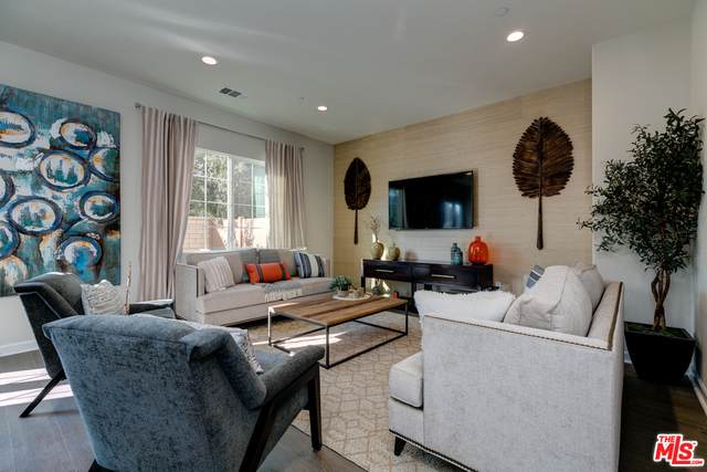 1550 Thorpe Trail - Photo 1