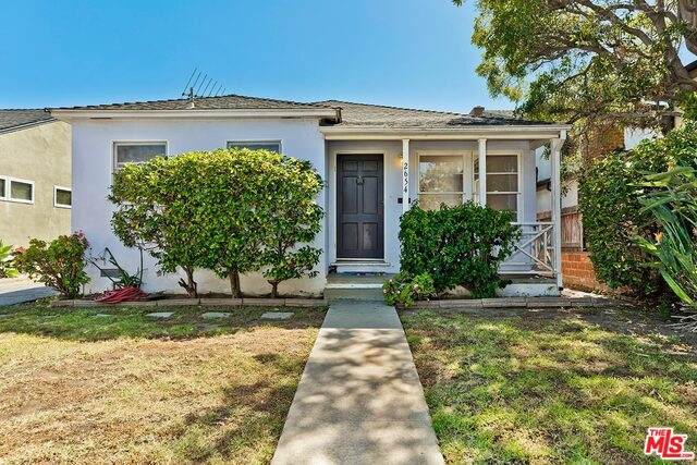 2654 33RD St - Photo 1