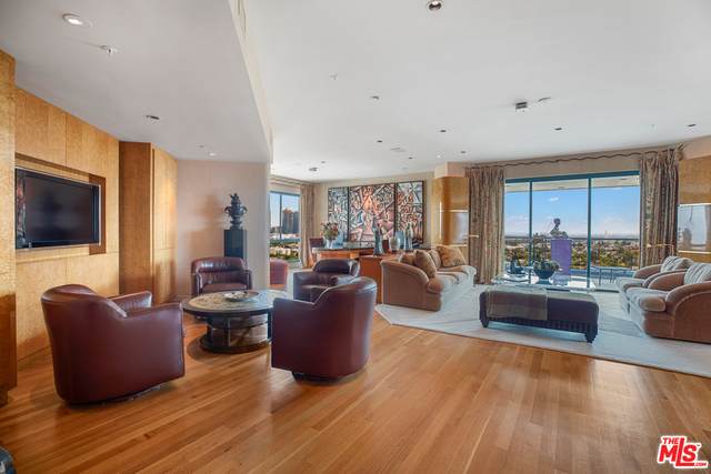 10490 Wilshire - Photo 1