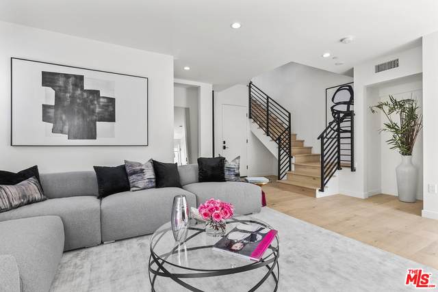 813 Mccadden Pl - Photo 1