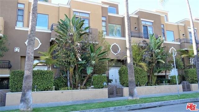 681 Norton Ave - Photo 1