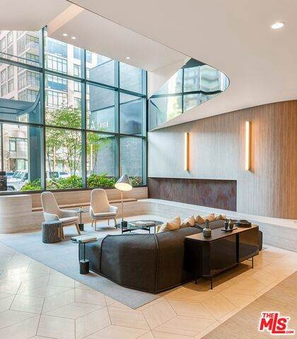 1120 Grand Ave - Photo 1