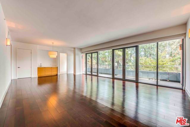 277 Green St - Photo 1