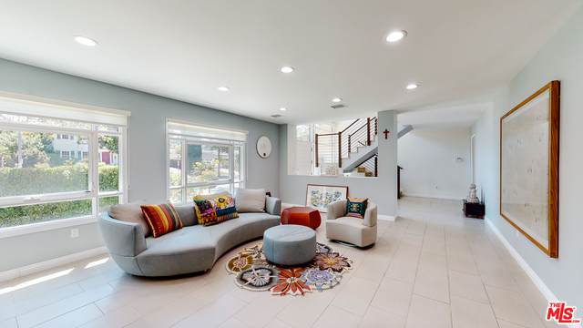 1121 Wilton Pl - Photo 1