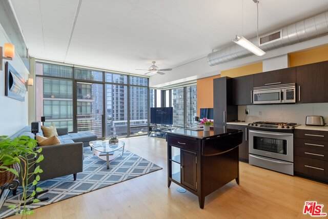 1100 Hope St - Photo 1