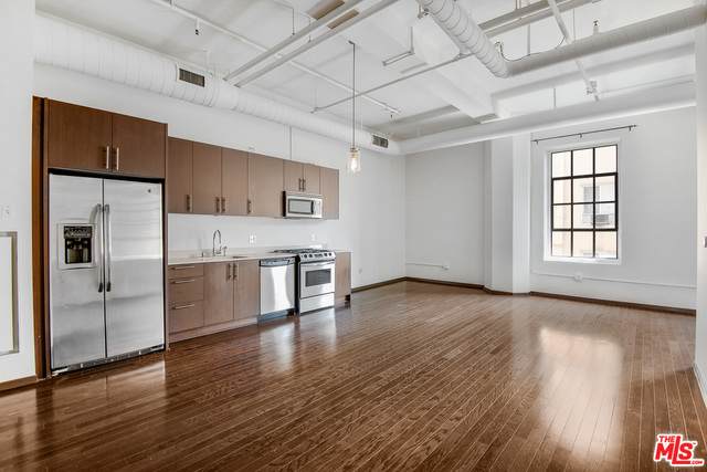 1645 Vine St - Photo 1