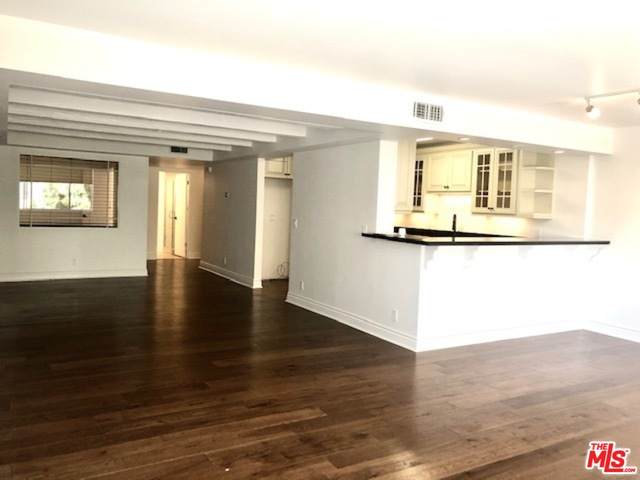 435 Oakhurst Dr - Photo 1