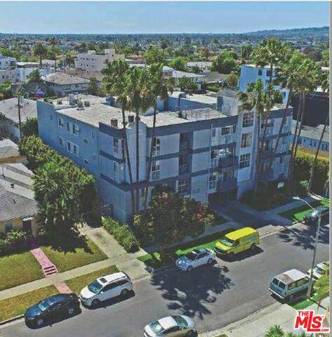 1522 Hayworth Ave - Photo 1