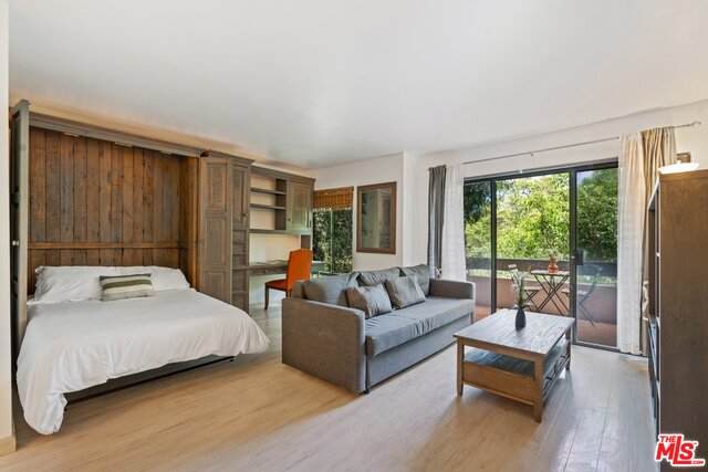 950 Kings Rd - Photo 1