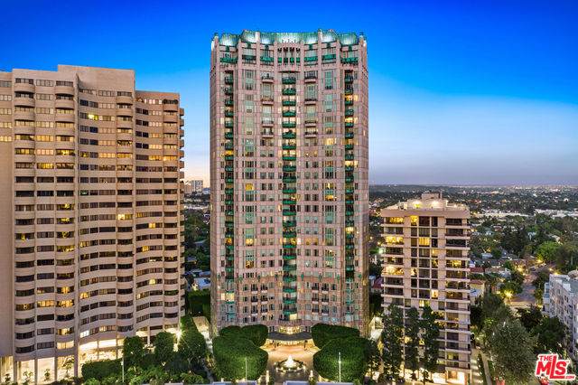 10580 Wilshire Blvd - Photo 1
