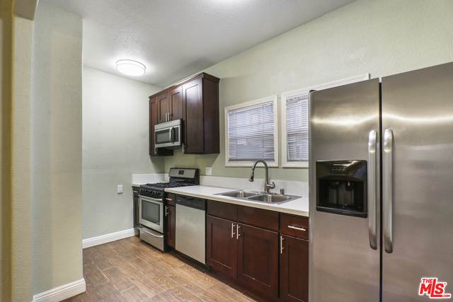 4439 Willow Brook Ave - Photo 1