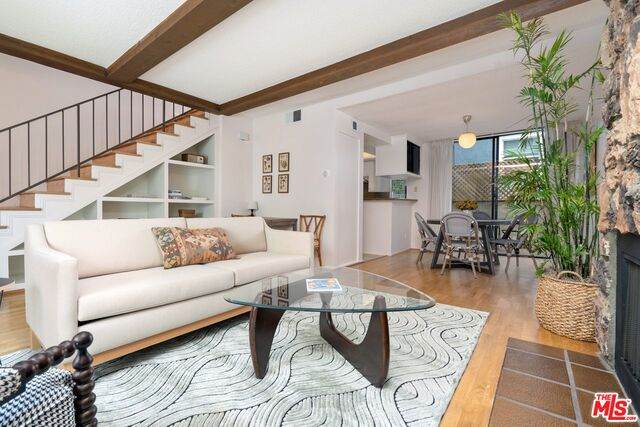 1232 Stanford St - Photo 1