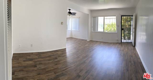 881 Kincaid Ave - Photo 1