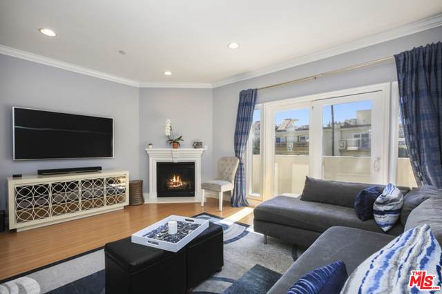 118 Clark Dr - Photo 1