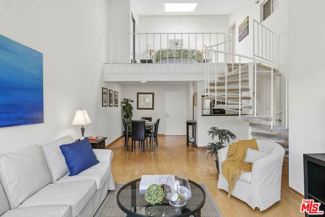 1440 Veteran Ave - Photo 1