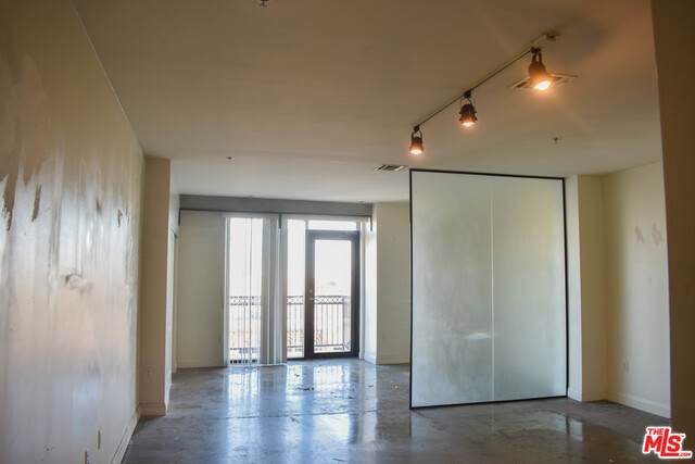 117 Winston St - Photo 1