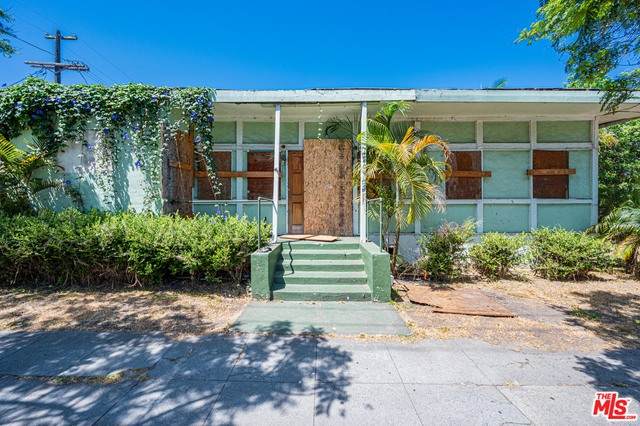 1209 6Th Ave - Photo 1