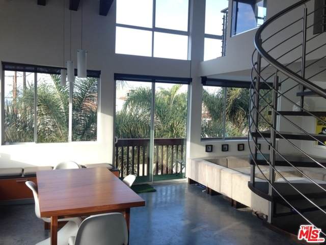 100 Venice Blvd - Photo 1