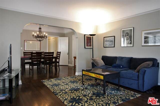327 Ogden Dr - Photo 1