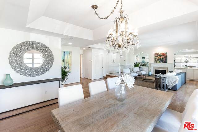 405 Palm Dr - Photo 1