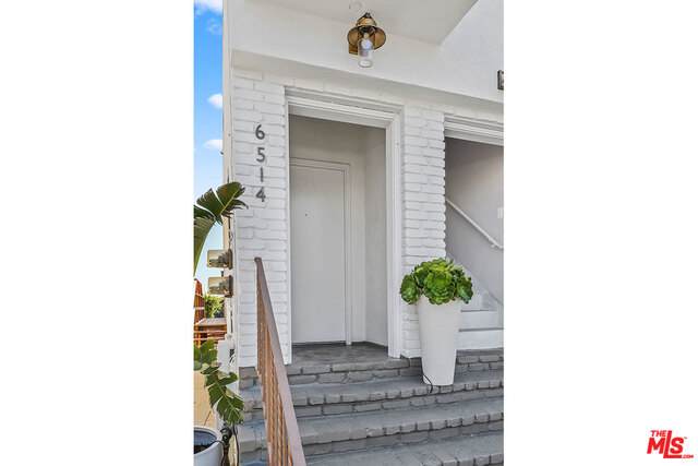 6514 Vista Del Mar - Photo 1