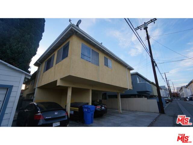 1834 Federal Ave - Photo 1