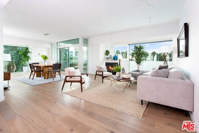 13600 Marina Pointe Drive - Photo 1