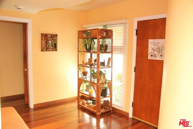 5918 Condon Ave - Photo 1