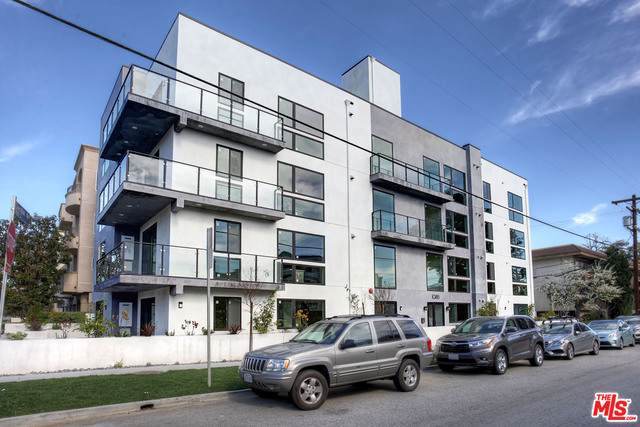 10815 Missouri Ave - Photo 1