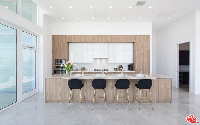 1201 Hope St - Photo 1