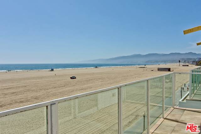 1351 Palisades Beach Rd - Photo 1