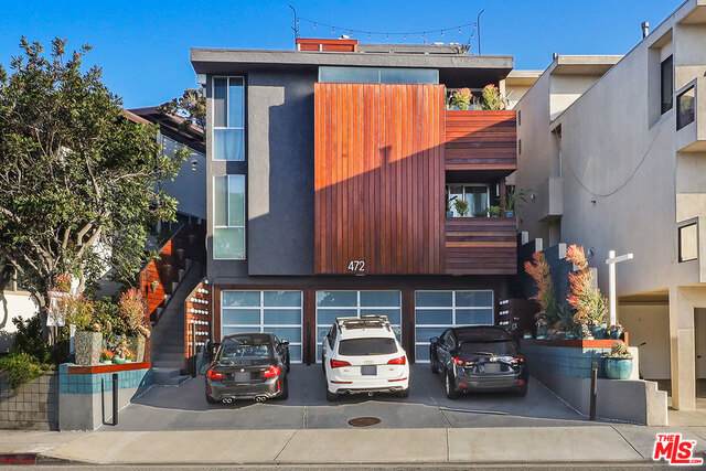 472 Rosecrans Ave - Photo 1